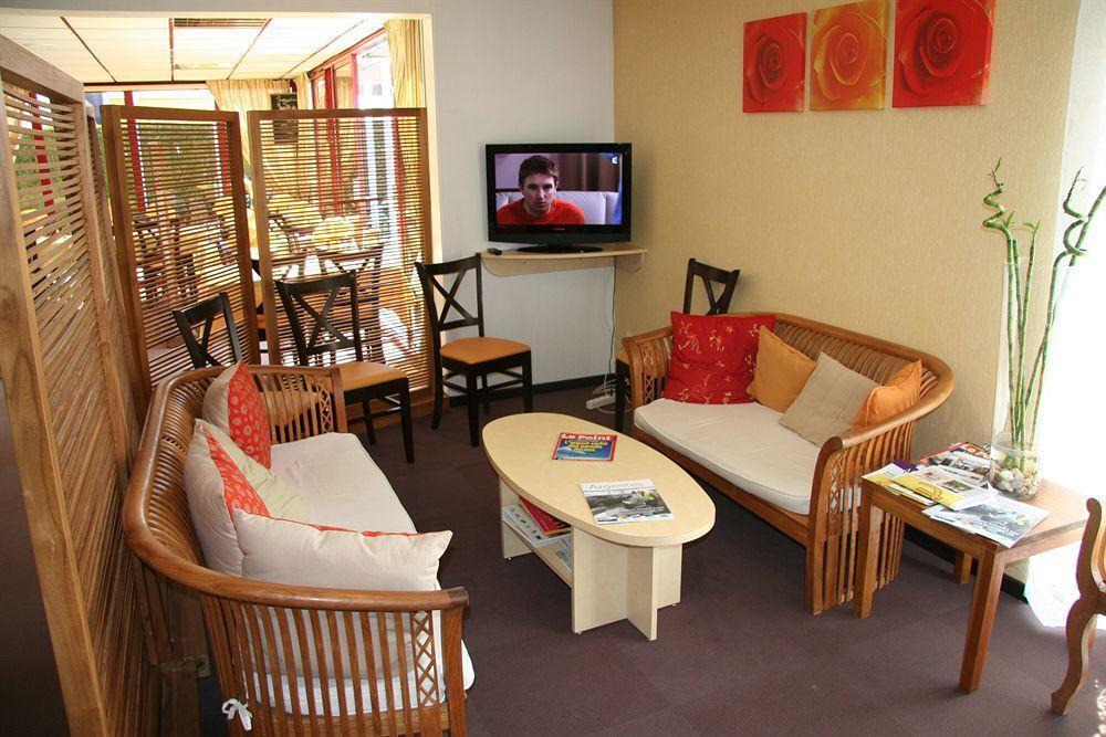 Brit Hotel Argentan Eksteriør bilde