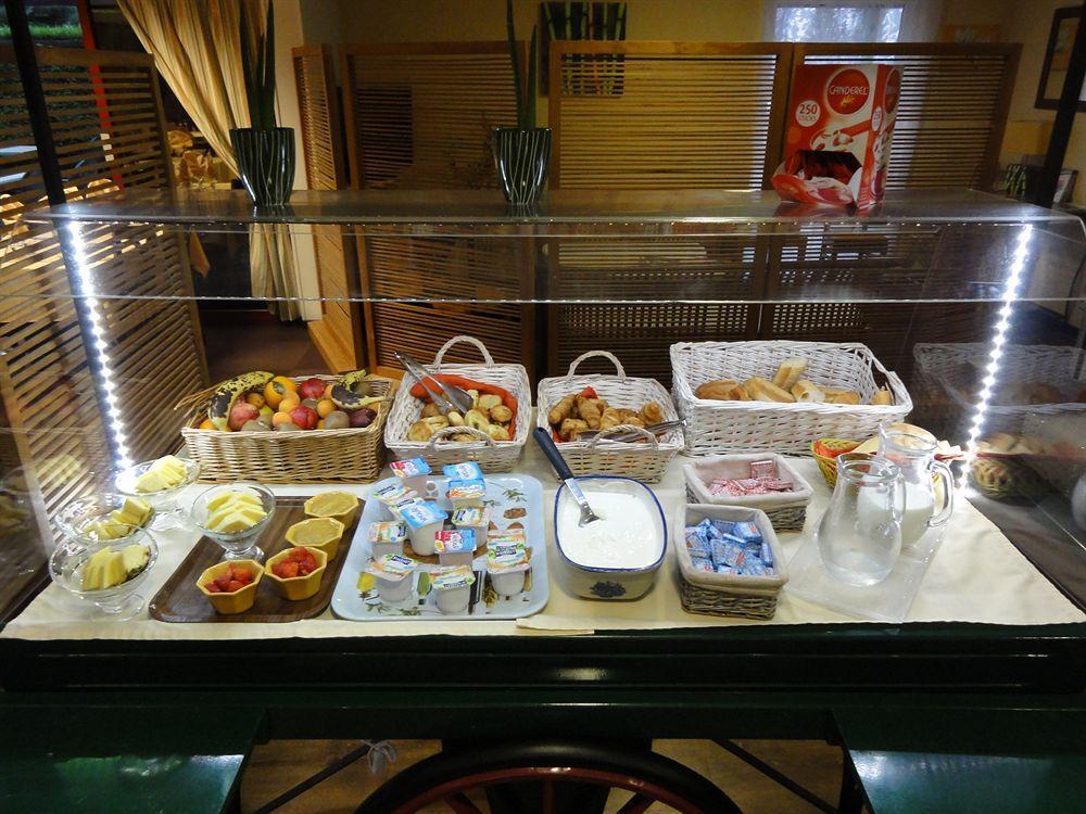 Brit Hotel Argentan Eksteriør bilde
